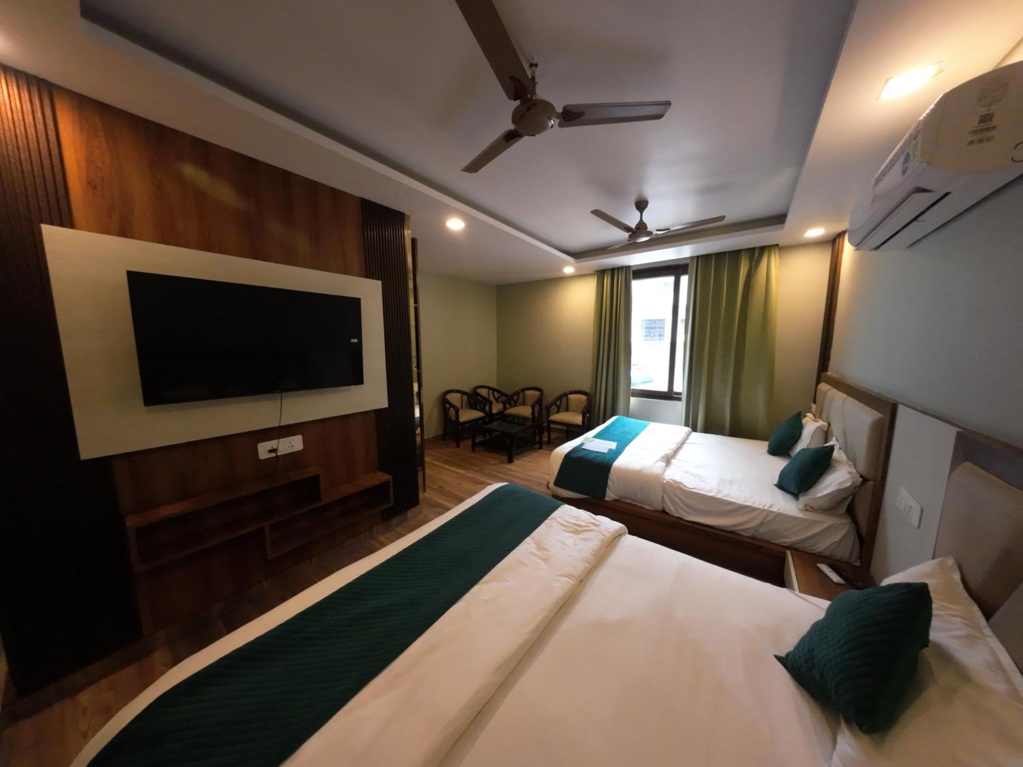 Hotel Hostel Vimal Ganga Rishikesh Exterior photo